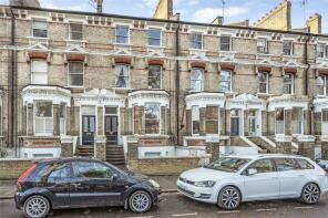 Top Floor Flat, 37, St Andrew's Square, Surbiton KT6 4EG