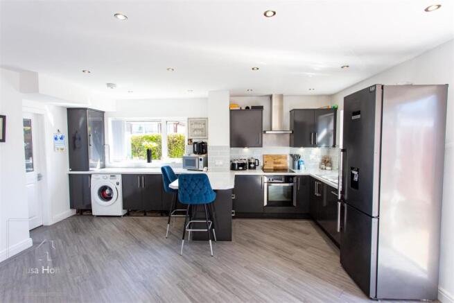 Kitchen Diner/Family Room