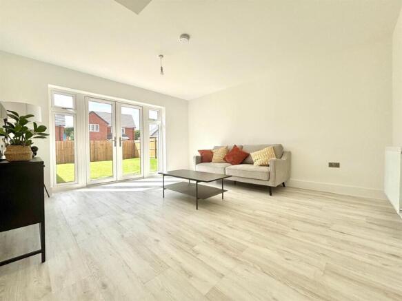 WhatsApp Image 2025-09-15 at 16.52.23_ea00526e.jpg