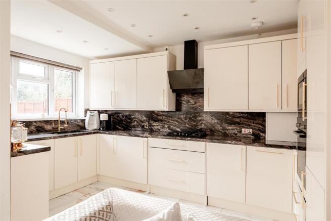 Greenford Road-5.jpg