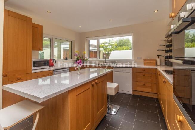 Kitchen image 5