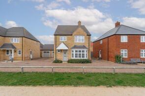 32, Tiptoff Close, Huntingdon PE28 4FU