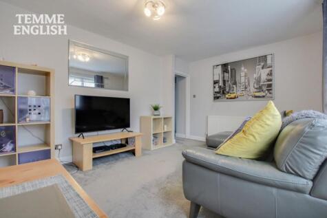 Fauners, Basildon, SS16 - Close To Town Centre & Train Station - No Chain!