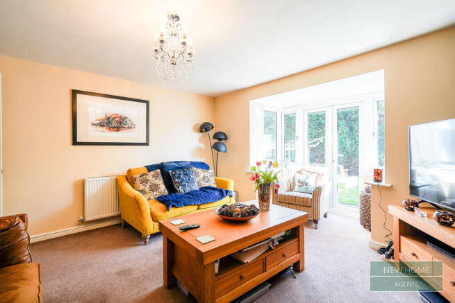 4 bed Detached for sale Image 5