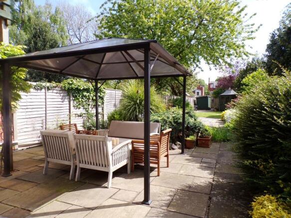 Rear Patio Garden