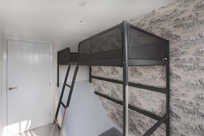 BEDROOM NO.4