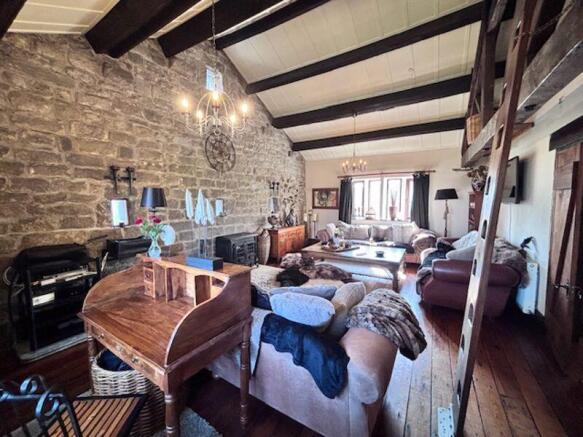 4 bed Barn Conversion for sale Image 10