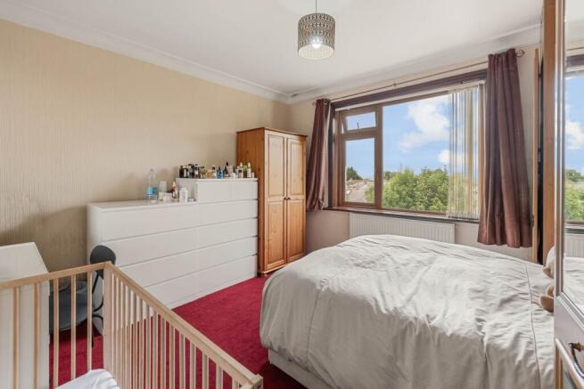 4 bed Detached for sale Image 11