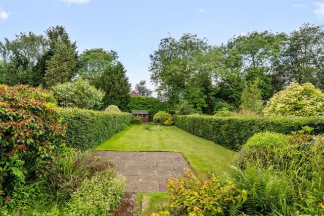 19 St Helens Road_4.jpg