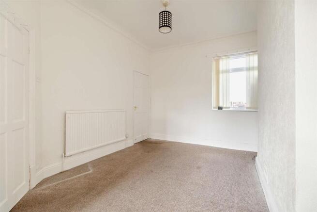 3 bed Terraced for sale Image 5