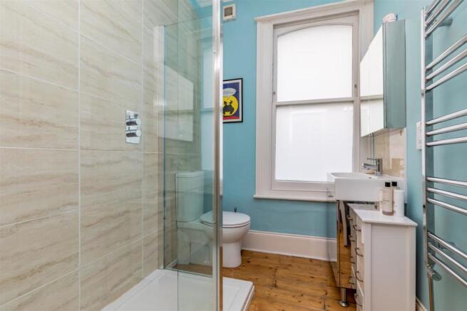 Shower/WC