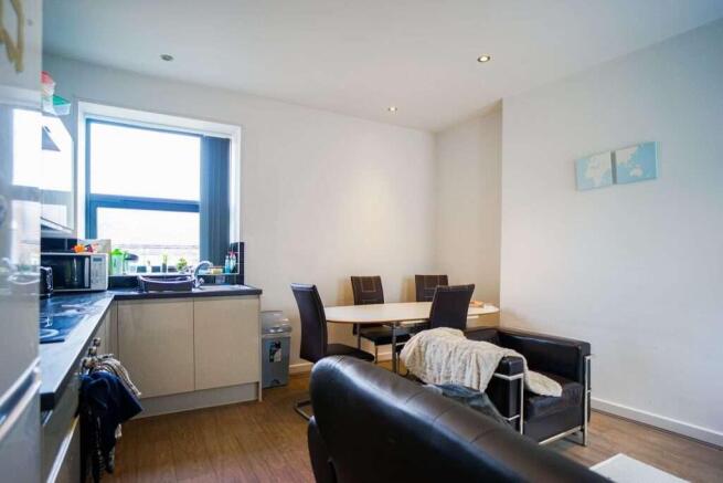 Flat_4_3_St_Peters_Close