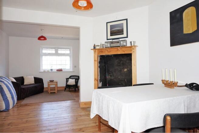 Lounge/Dining Room