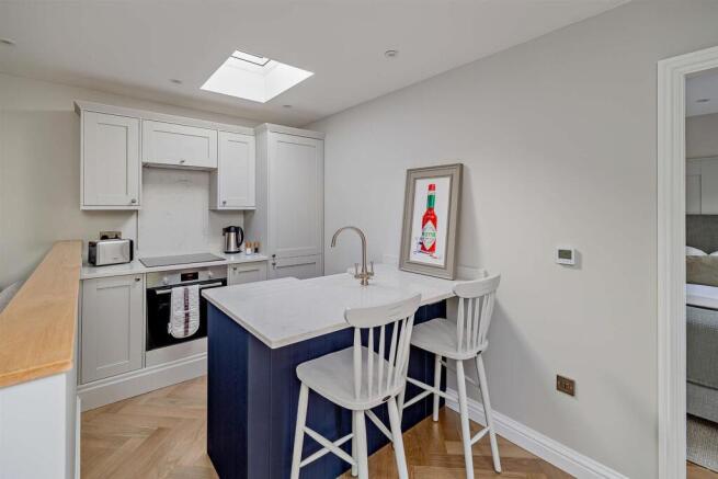 8668417-stills-interior31(1)-800.jpg