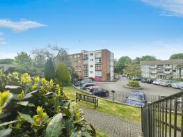 Flat 13, Kipling Court, Paddockhall Road, Haywards Heath RH16 1EX