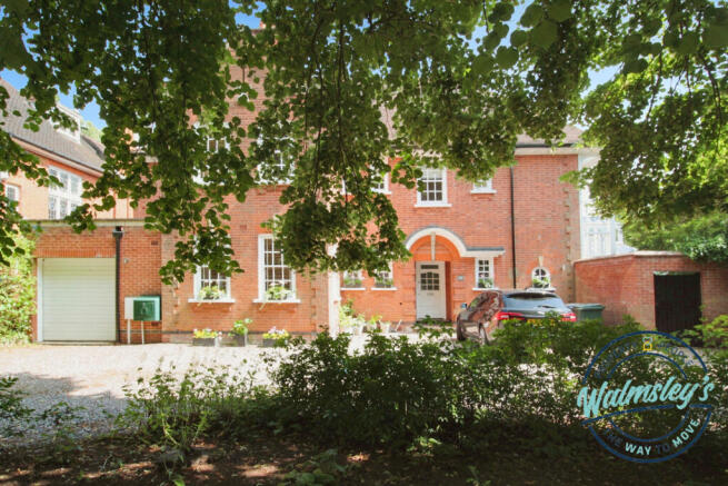 Leafy frontage