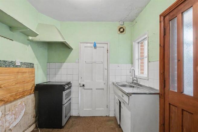 Kitchen_1.jpeg