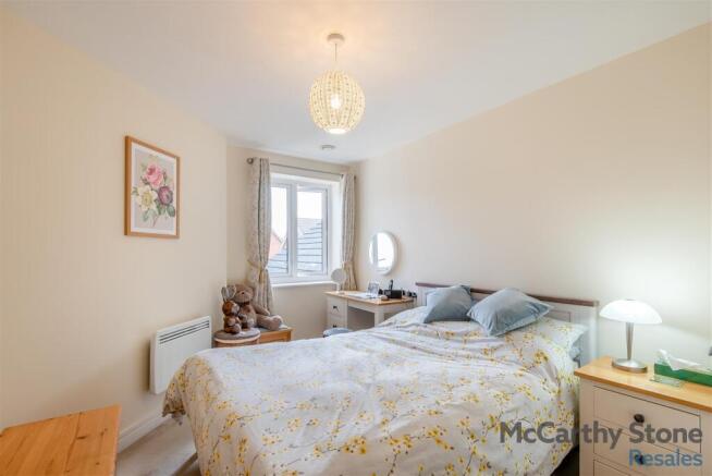 1 bed Apartment for sale Image 8