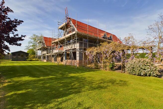 CAM01689G0-PR0392...