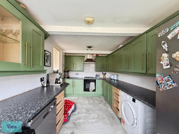 3 bed Semi-Detached for sale Image 7