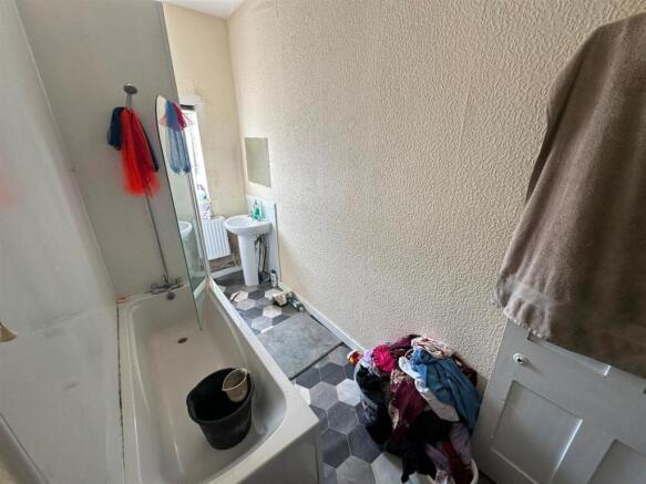 2 bed Terraced for sale Image 7