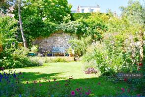 Basement Flat, 4, Clifton Park Road, Clifton, Bristol BS8 3HL