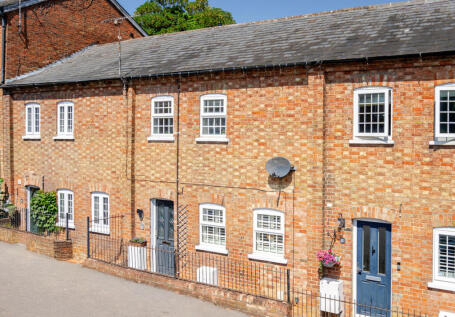Russell Street, Woburn Sands, Milton Keynes, MK17