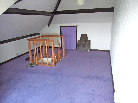 LOFT ROOM