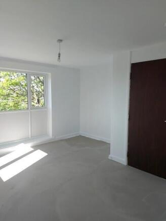 Studio to rent Image 4