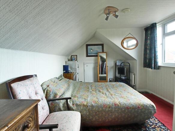 Bedroom 2 (Double)