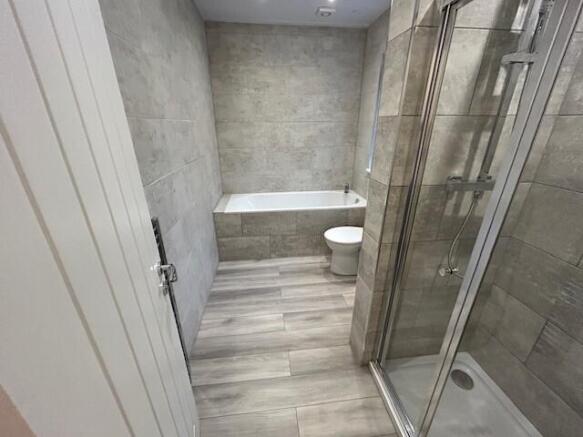 3 bed Terraced to rent Image 9