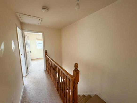 3 bed Terraced for sale Image 9