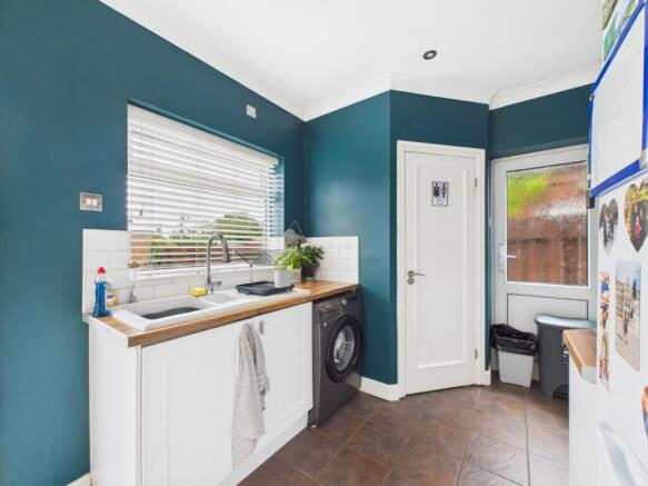 3 bed Semi-Detached for sale Image 5