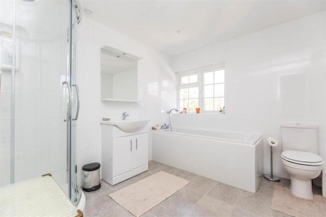 Master Suite Bathroo