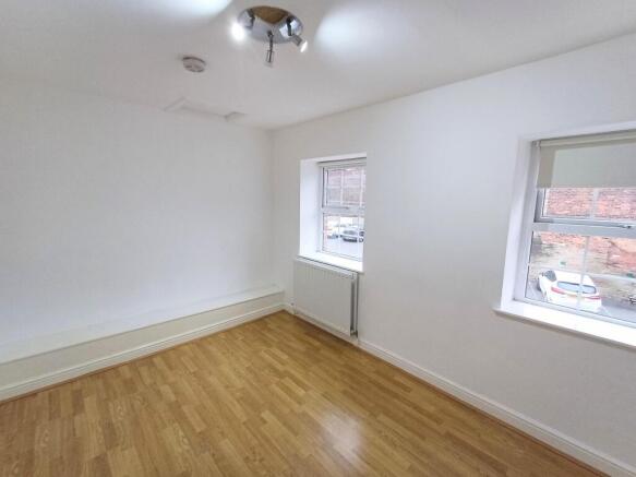 Flat 5 Brookside Mill, Macclesfield, SK11 7AA photo 5