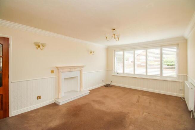 3 bed Semi-Detached Bungalow for sale Image 4