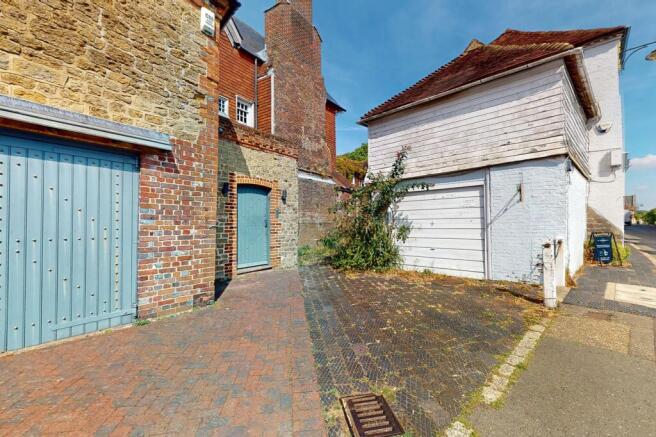 Wedgewood House, Angel Street, Petworth, GU28 0BG photo 4