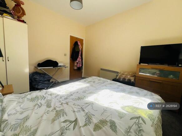 1 bed Flat to rent Image 12