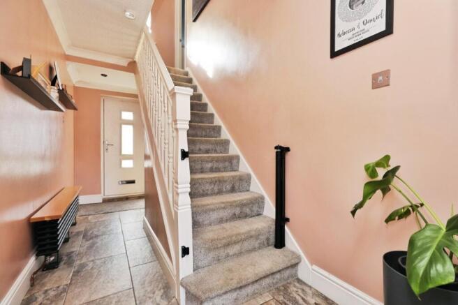 4 bed Detached for sale Image 6