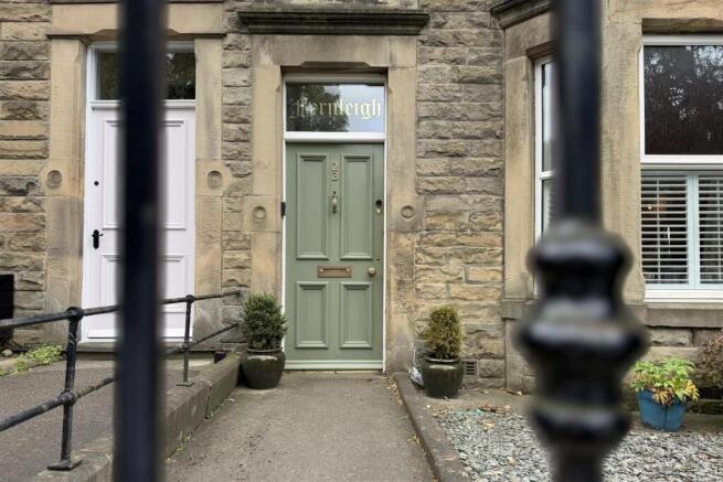 3 bed Terraced for sale Image 11