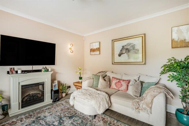 8572549-interior20.jpg