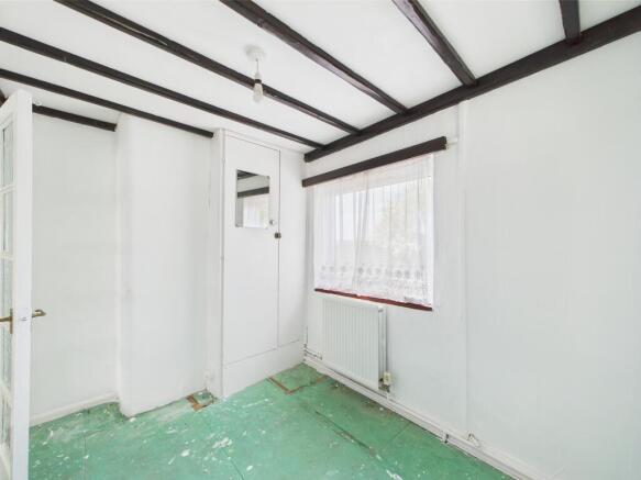 3 Birkin Lane West, Grassmoor, Chesterfield, Derbyshire S42 5ET photo 4