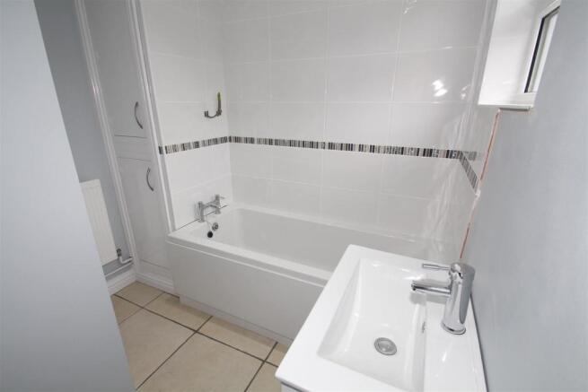 Bathroom.JPG