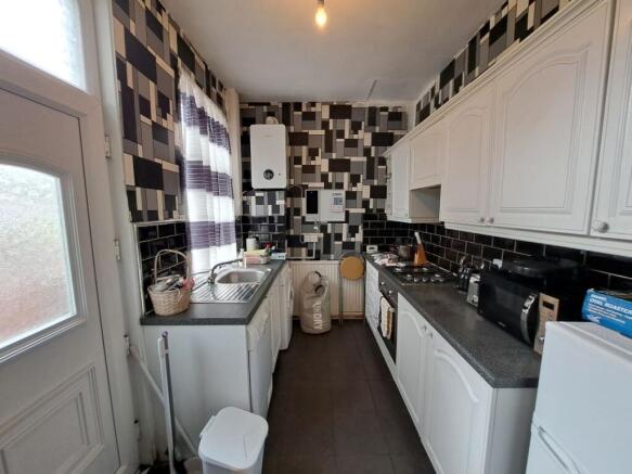 2 bed Terraced for sale Image 5