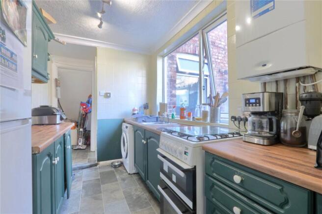 3 bed Terraced for sale Image 6