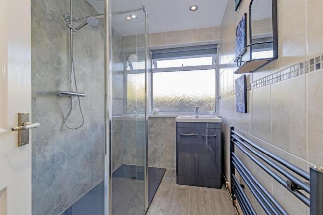 Shower Room-1.jpg