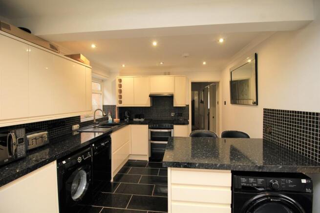 Kitchen / Breakfast
