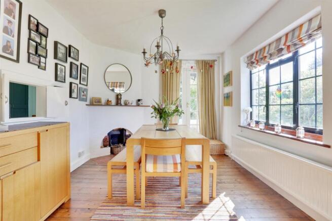 Dining Room.jpg
