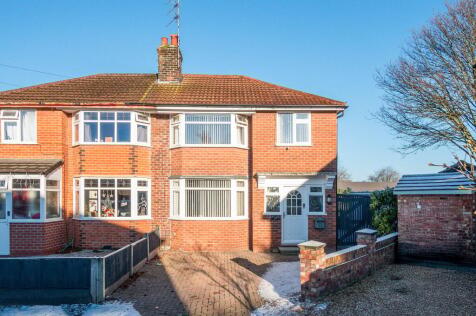 Newbury Drive, Davyhulme, Manchester, M41
