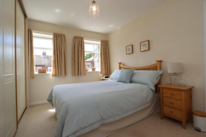 Bedroom 1 Pic 1